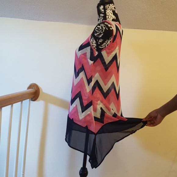 🎁Tacera Chevron Pattern Pink, White & Indigo Top - Picture 3 of 5
